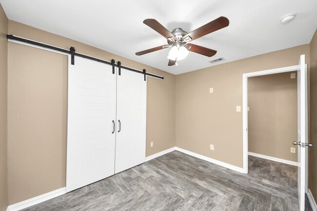 Building Photo - 11219 Hall Terrace Ct
