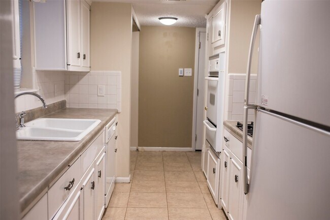 Building Photo - 307 Whitecap Dr