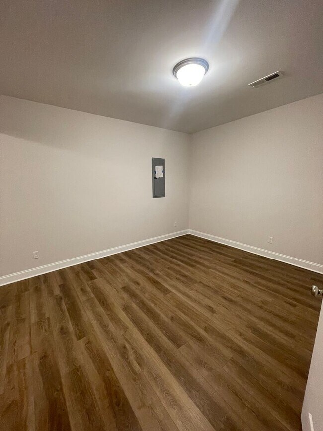 Building Photo - Rental in Ooltewah - 3 Bedrooms + Finished Basement