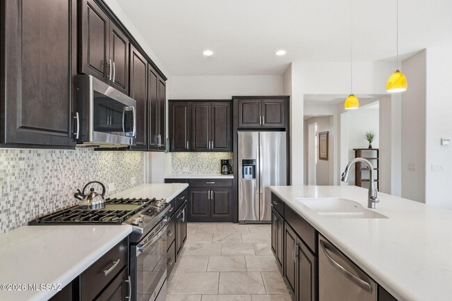 Building Photo - 61295 E Flint Dr