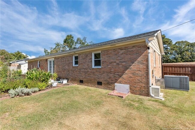 Building Photo - 6171 Timberland Dr