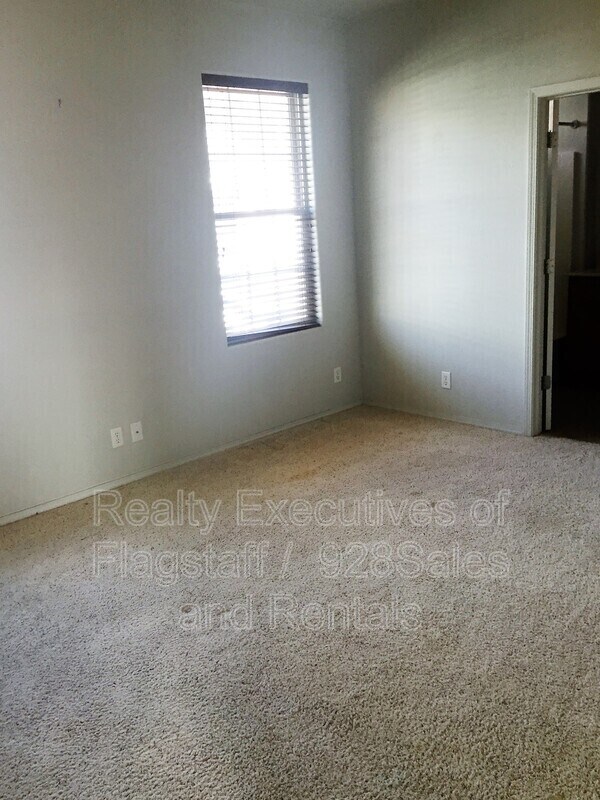 Building Photo - 2367 W Silverton Dr