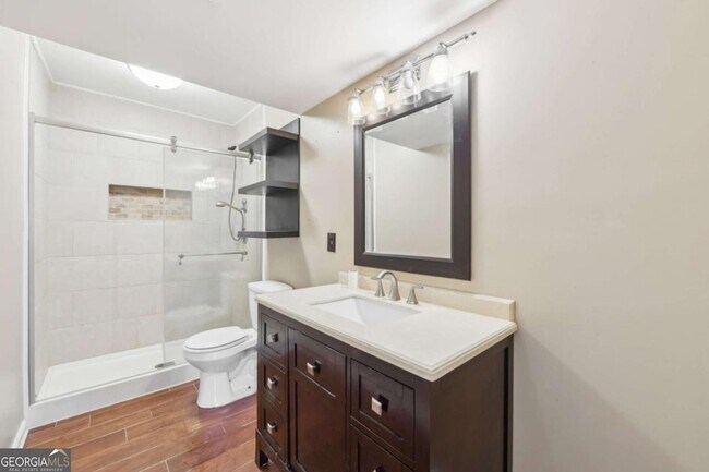 Building Photo - 72 Montre Square NW