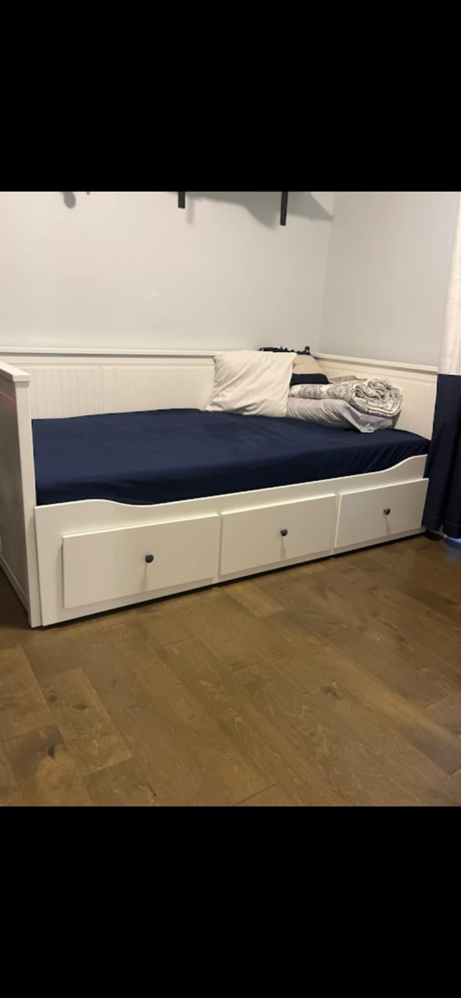 Building Photo - 213 Sutton Way