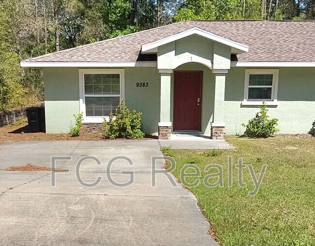 Primary Photo - 9383 N Peachtree Way