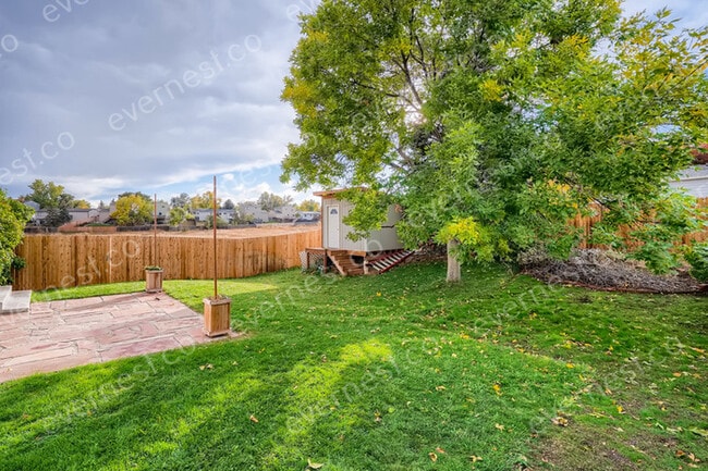 Building Photo - 10427 Holland Pl