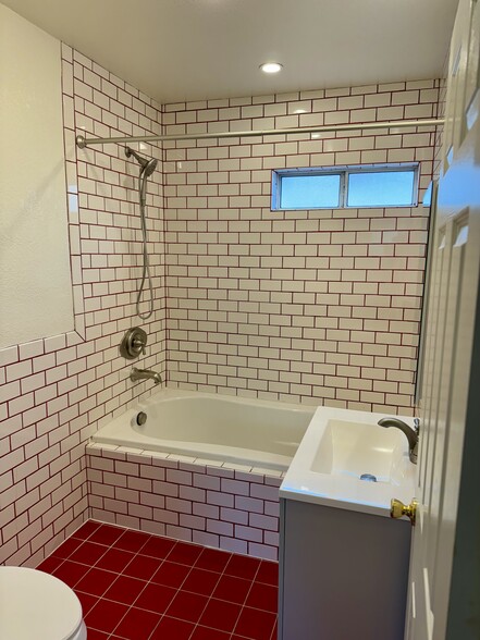 Building Photo - 8064 Sepulveda Blvd