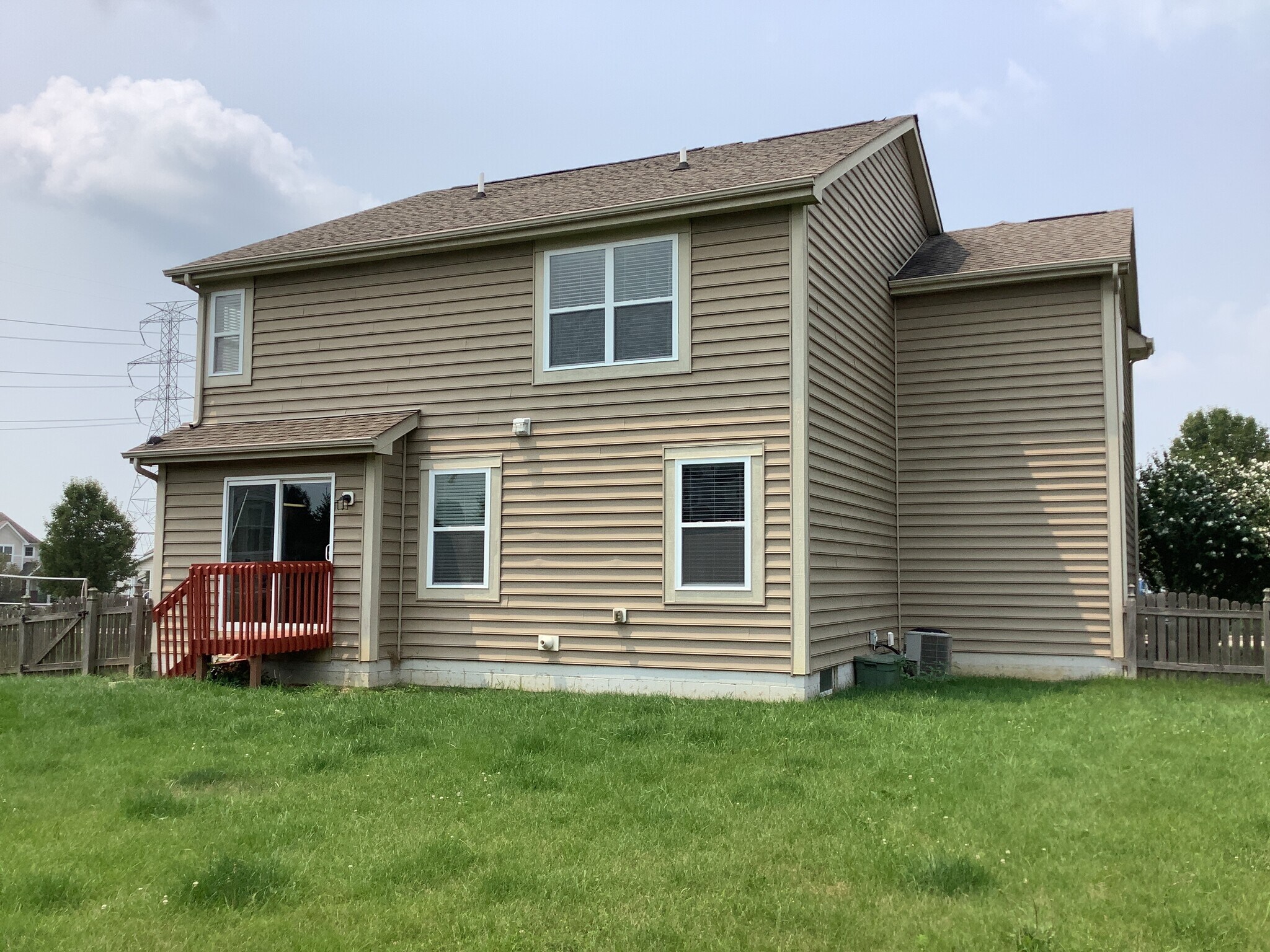 Building Photo - 924 Fresno St