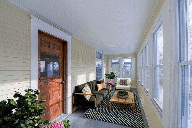 Building Photo - 2212 Glenwood Ave