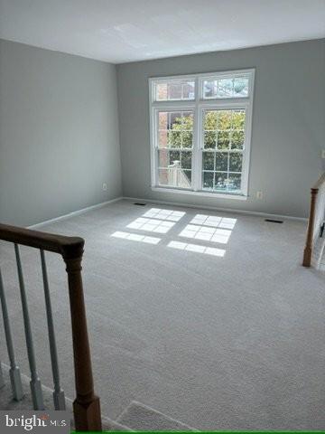 Building Photo - 5142 Woodford Dr