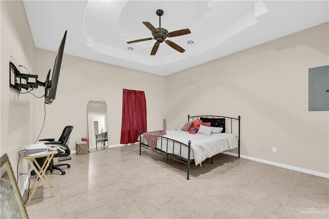 Building Photo - 20 Carpintero St