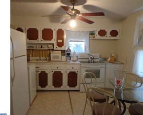 Building Photo - 1335 Simpson Ave