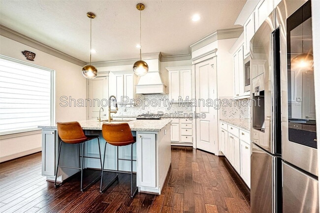 Building Photo - 5807 Kansas St