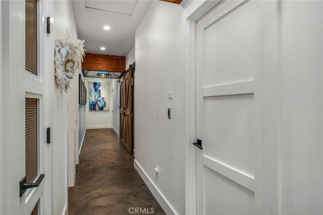 Building Photo - 27151 Mission Hills Dr