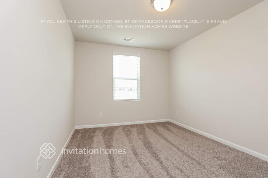 Building Photo - 123 Fister Dr