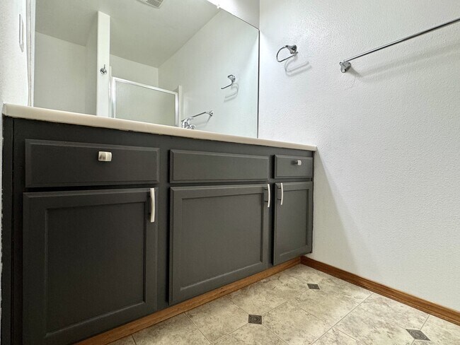 Building Photo - 18507 SW Muirfield St