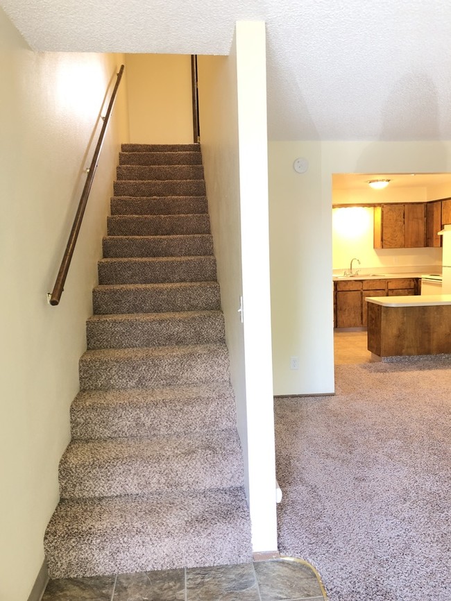 Primary Photo - West Salem Townhome!