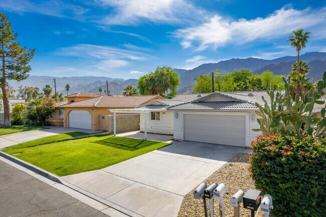 Building Photo - 51905 Avenida Velasco