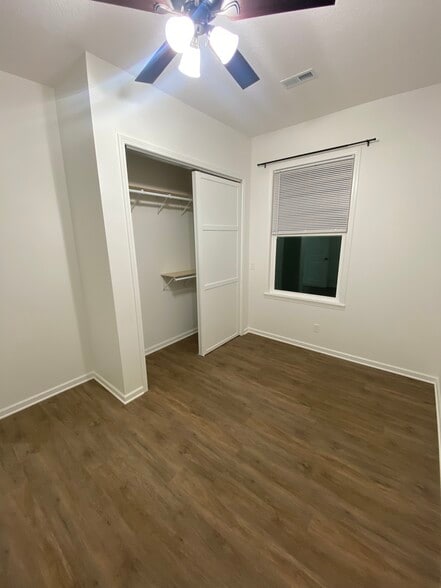 Building Photo - 203 E Ellsworth St