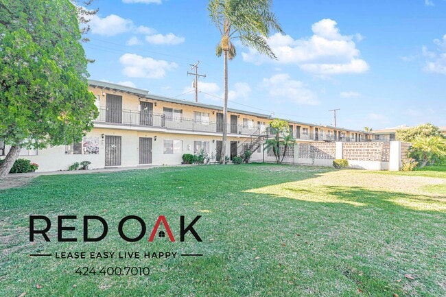 Building Photo - 11823 Lakewood Blvd