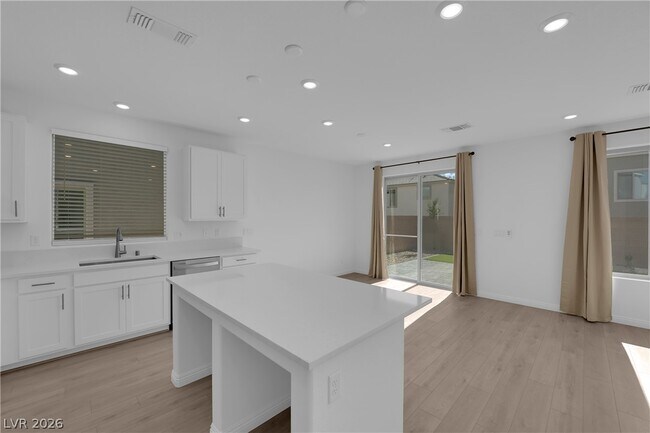 Building Photo - 10234 Restless River St