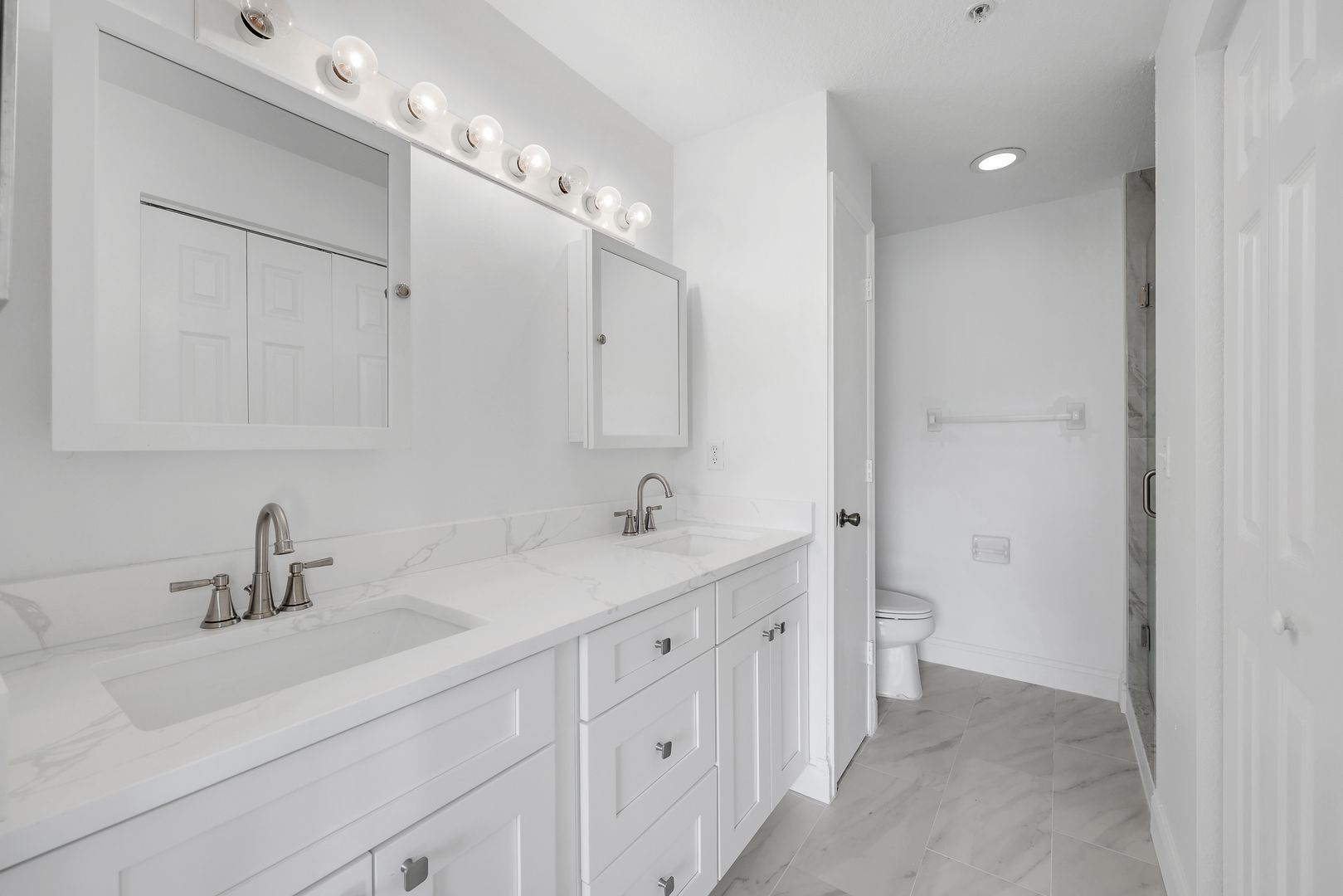 Primary Bathroom - 3250 Cypress Glen Way