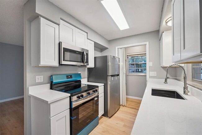 Building Photo - 1509 N Donnelly St