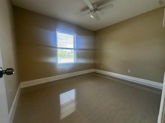 Building Photo - 3500 Lake Ave