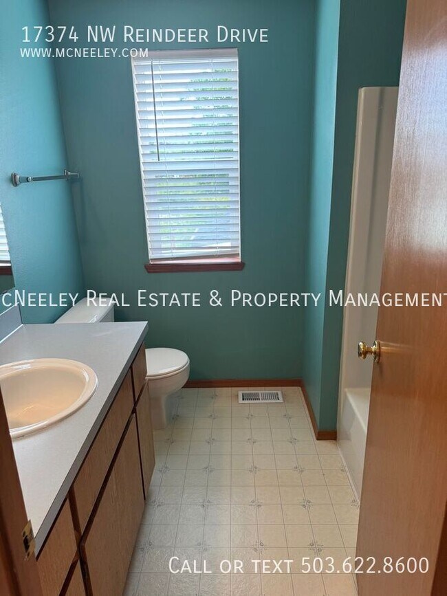 Building Photo - 17374 NW Reindeer Dr