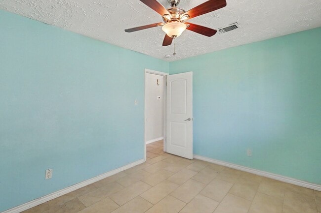 Building Photo - 13106 Bamboo Forest Trail