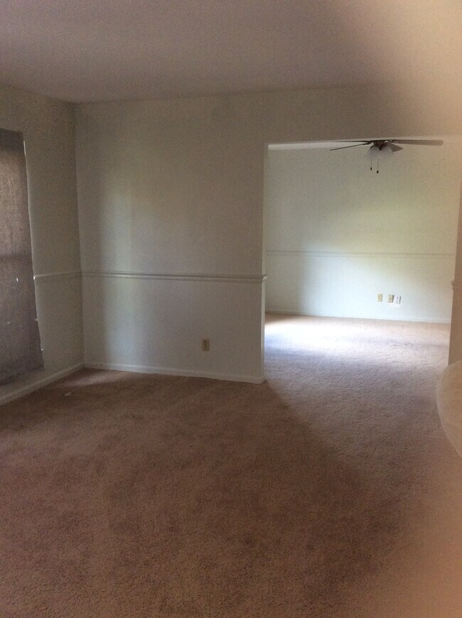 Building Photo - 619-P619 Olmstead Dr