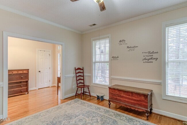 Building Photo - 6240 Hilbert Ridge Dr