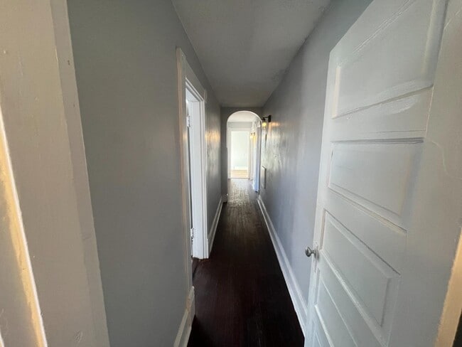 Building Photo - 1106 Early St