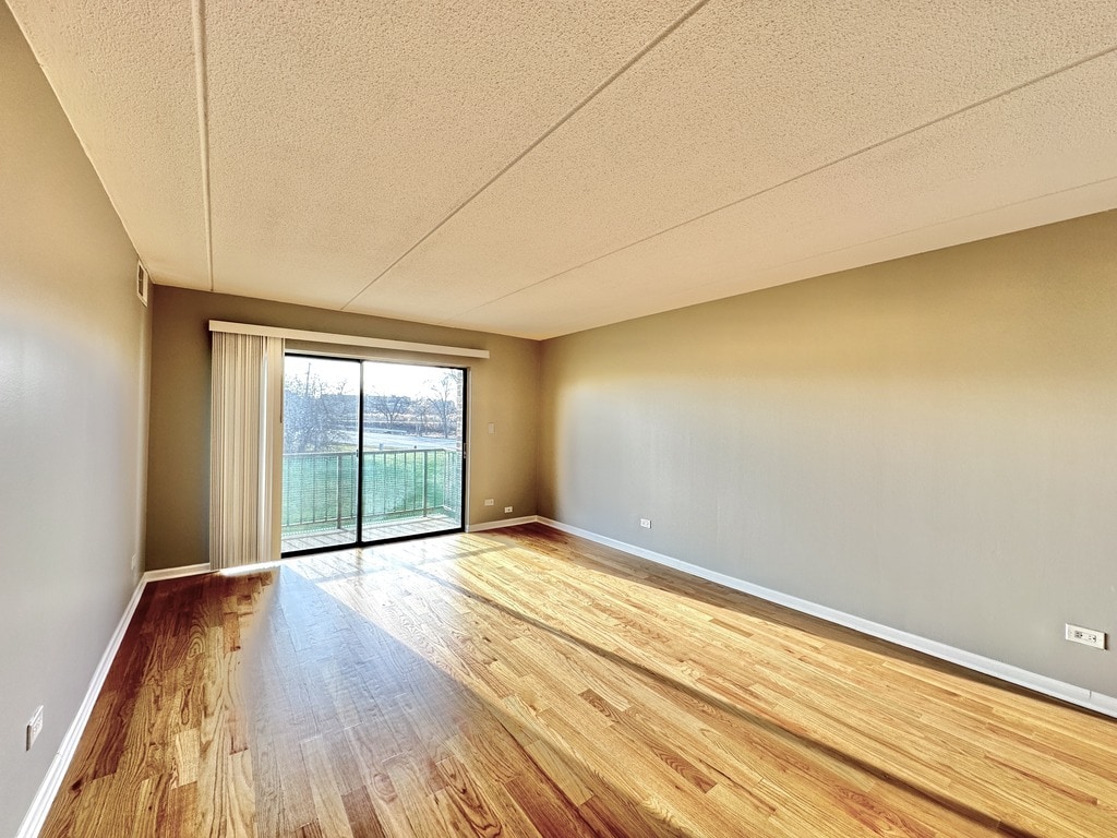 Building Photo - 525 N Quentin Rd