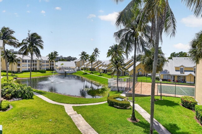 Building Photo - 6323 La Costa Dr