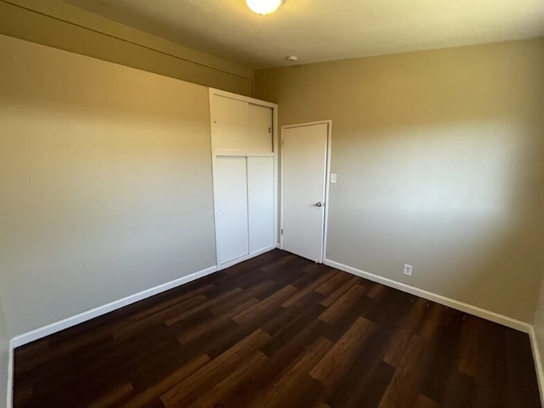 Building Photo - 12 Bryan Ave