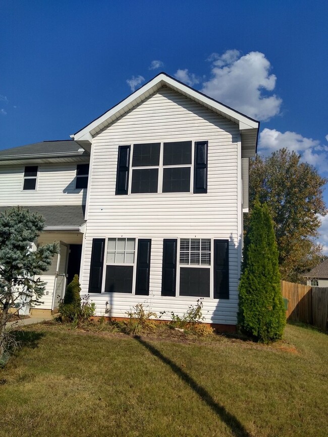 Building Photo - Knox Creek in the Madison Area