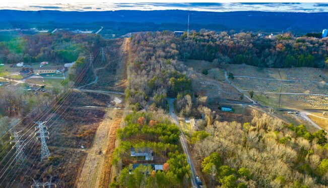 Building Photo - 102 Hogan Hts Dr