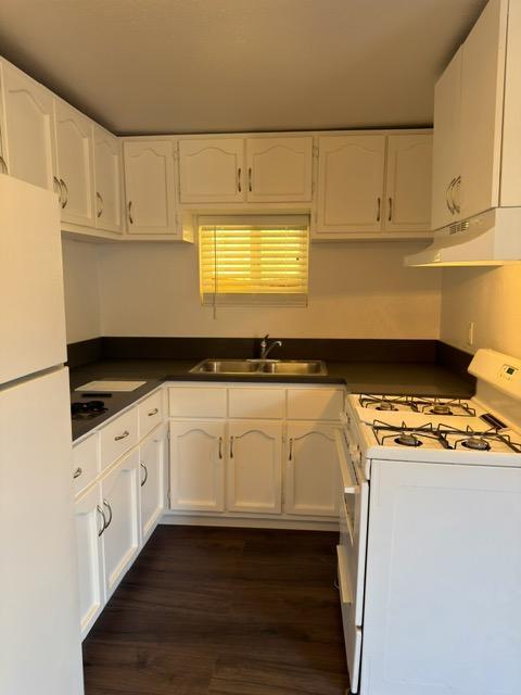 Building Photo - 1427 Hoover Ave