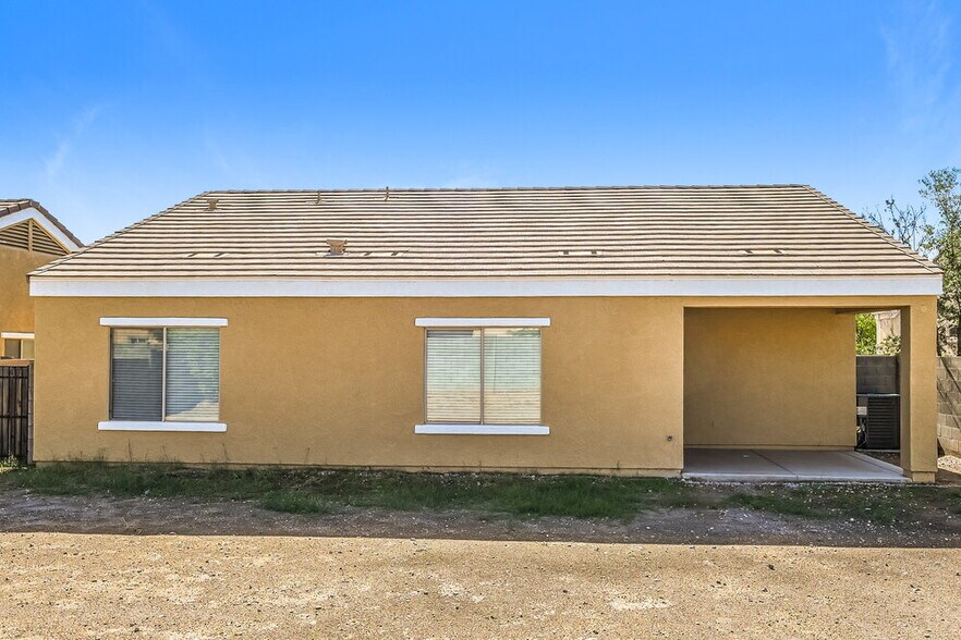 Building Photo - 12084 W Dreyfus Dr