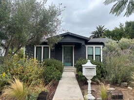 Building Photo - 4988 Mt Royal Dr