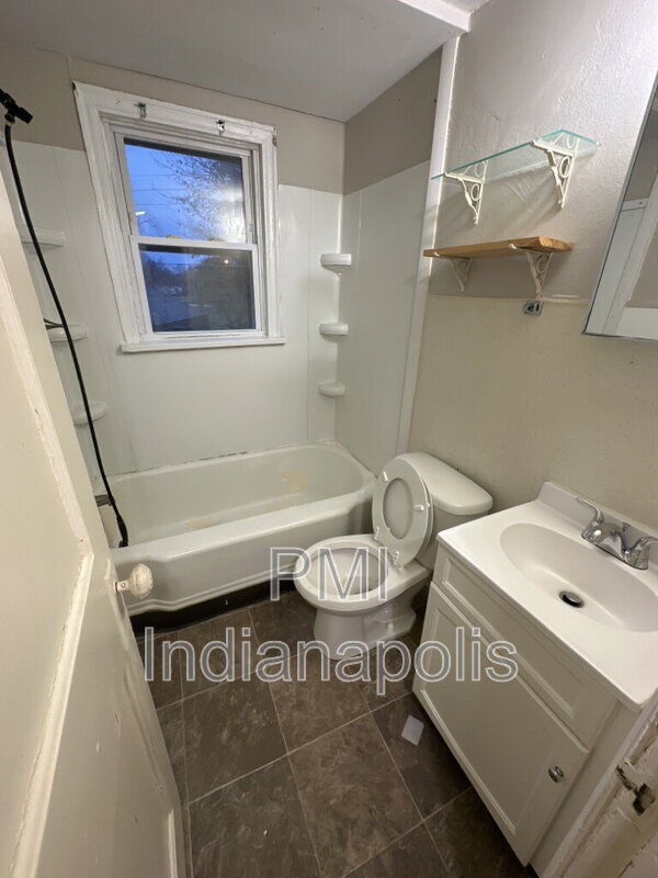 Building Photo - 3513 Brown St