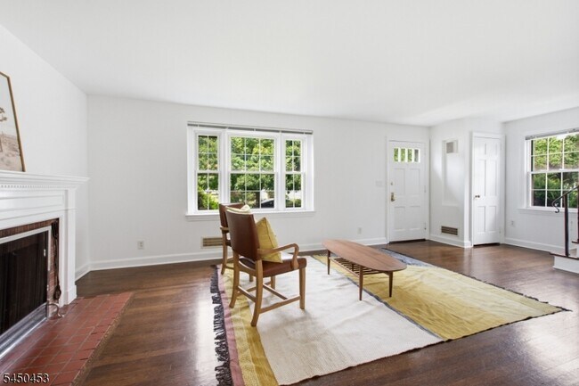 Building Photo - 20 Wilber Terrace