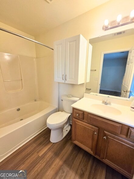 Building Photo - 207 Granite Way