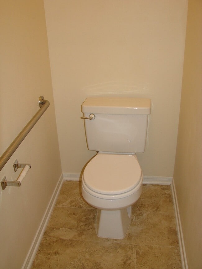 Building Photo - 2910 Blue Dawn Dr