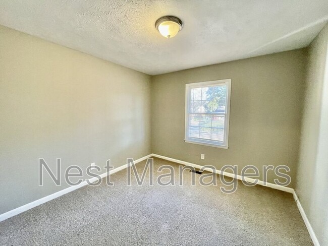 Building Photo - 6928 Bostick Dr