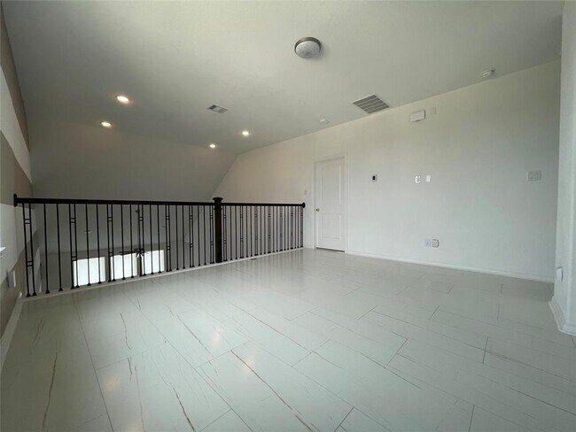 Building Photo - 10503 Dolce Ln