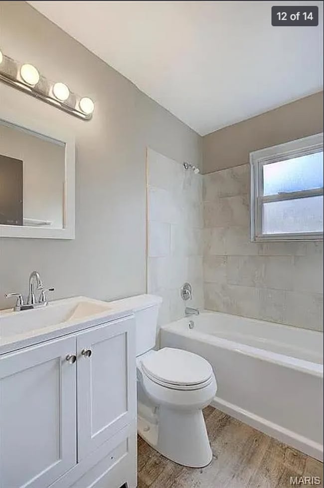 Building Photo - Easy Living in a Fresh Florissant Home