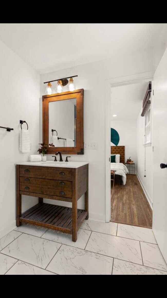 Building Photo - 5017 McLendon Dr