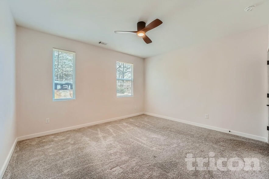 Building Photo - 2841 Clifton Church Rd SE